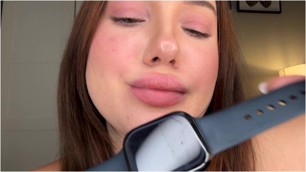 LadyHeavenian - Come See My New Apple Watch
