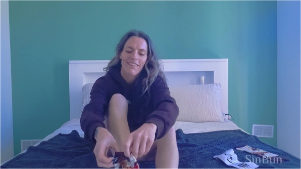 SinBunAfterDark - Tabi Sock Obsession Casual Girl Next Door Tease