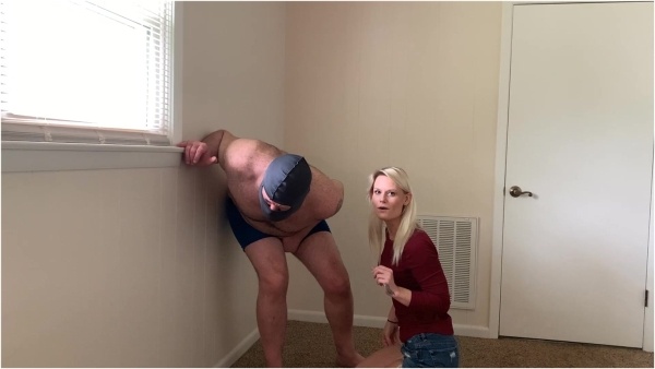 Nutcracker Princess - Brutal Ballbusting Squeezes 2 I Squeeze Twist And Pull On His Nuts As Hard As I Possibly Can