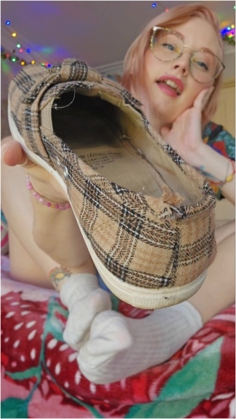 SenpaisSlut - Well Worn Smelly Insole and Sock Tease Socks 2 Days Worn