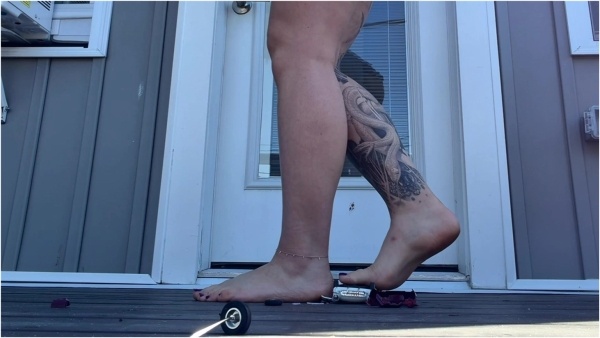 Cruel Jewell - Giantess Bully