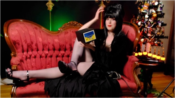 MadameBeatrix - Elvira Introduces Horny Ghost