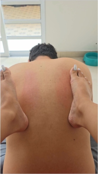 Dherlydoll Long Nails - Scratching On The Next Leveltoring His Back With Long Painted Toenails And Fingernails Enters To Play Too