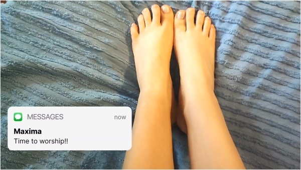 Mistress Maxima - Soles obsessed loser