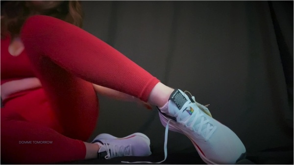 DommeTomorrow - slave for sneakers