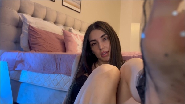 MissAlyse - Beneath The Soles Of My Feet Slapping Your Balls