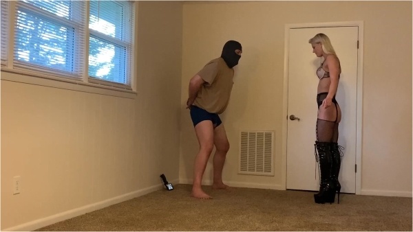 Nutcracker Princess - Painful Ballbusting I Kick Him In The Nuts With My Brand New Stripper Shoes - Country Girl Ali