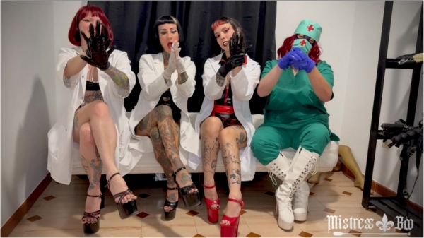 Mistress Natalie Fetish, Mistress Ilina Poisoned, Mistress Onírica, Mistress Boo  - Clinical Ritual 4 Doctors